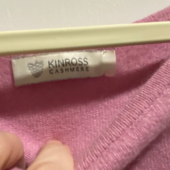 (3) Kinross Cashmere New Woman Quite Luxury Minimalist Cashmere Crewneck… - Picture 3 of 4